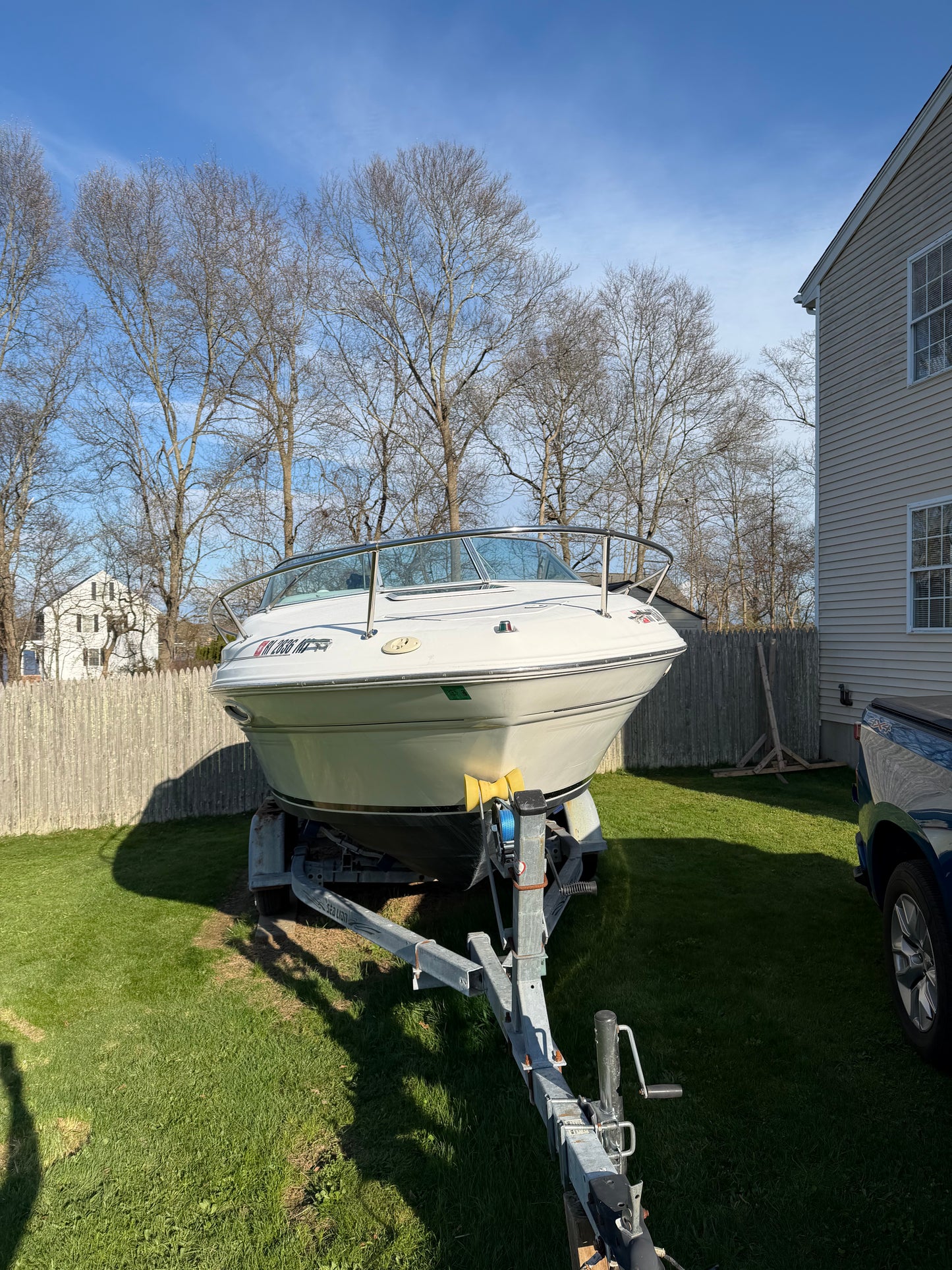 1998 21’ Sea Ray Express Cruiser