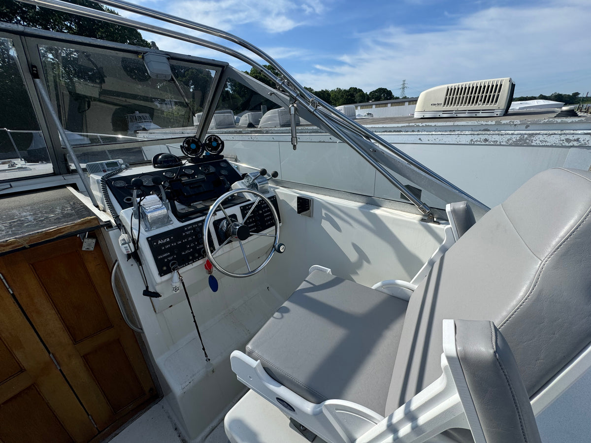 1989 35’ Luhrs Alura