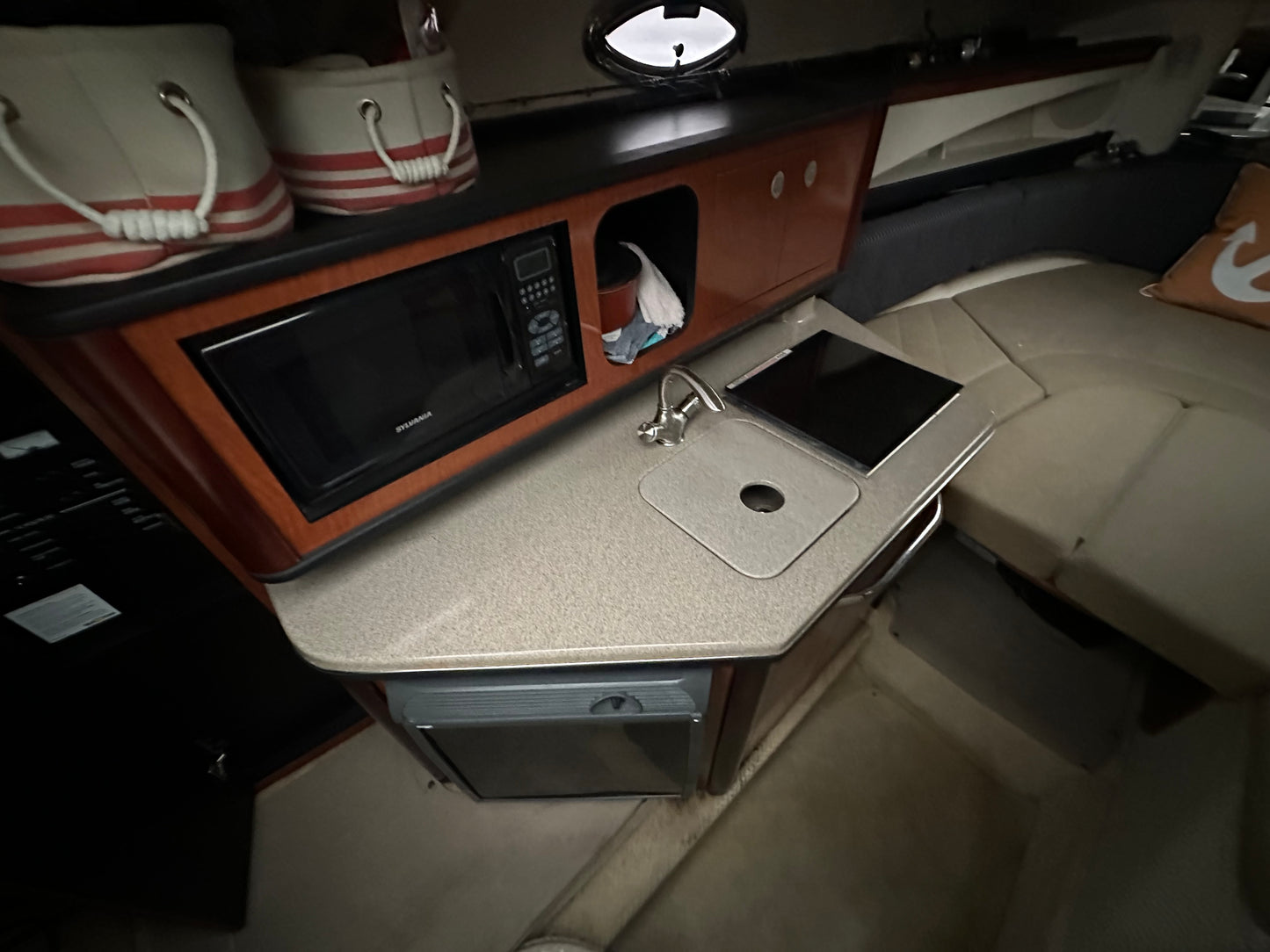 2005 26’ Sea Ray Sundancer