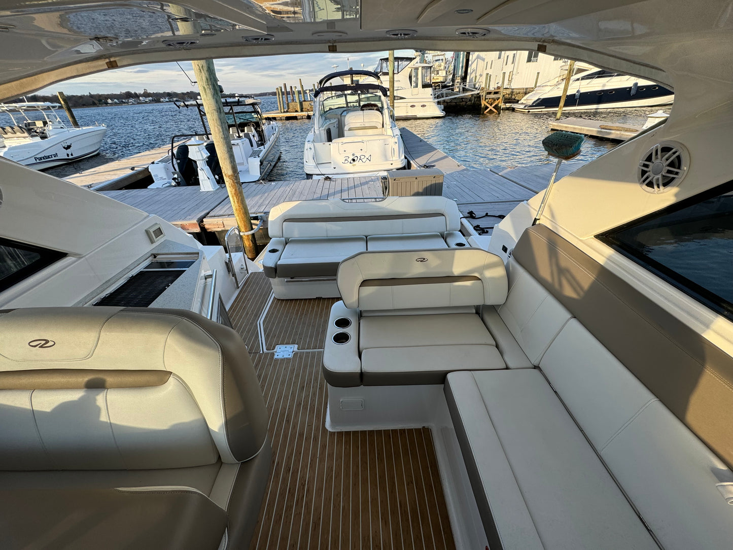 2017 26' Regal Sport Coupe