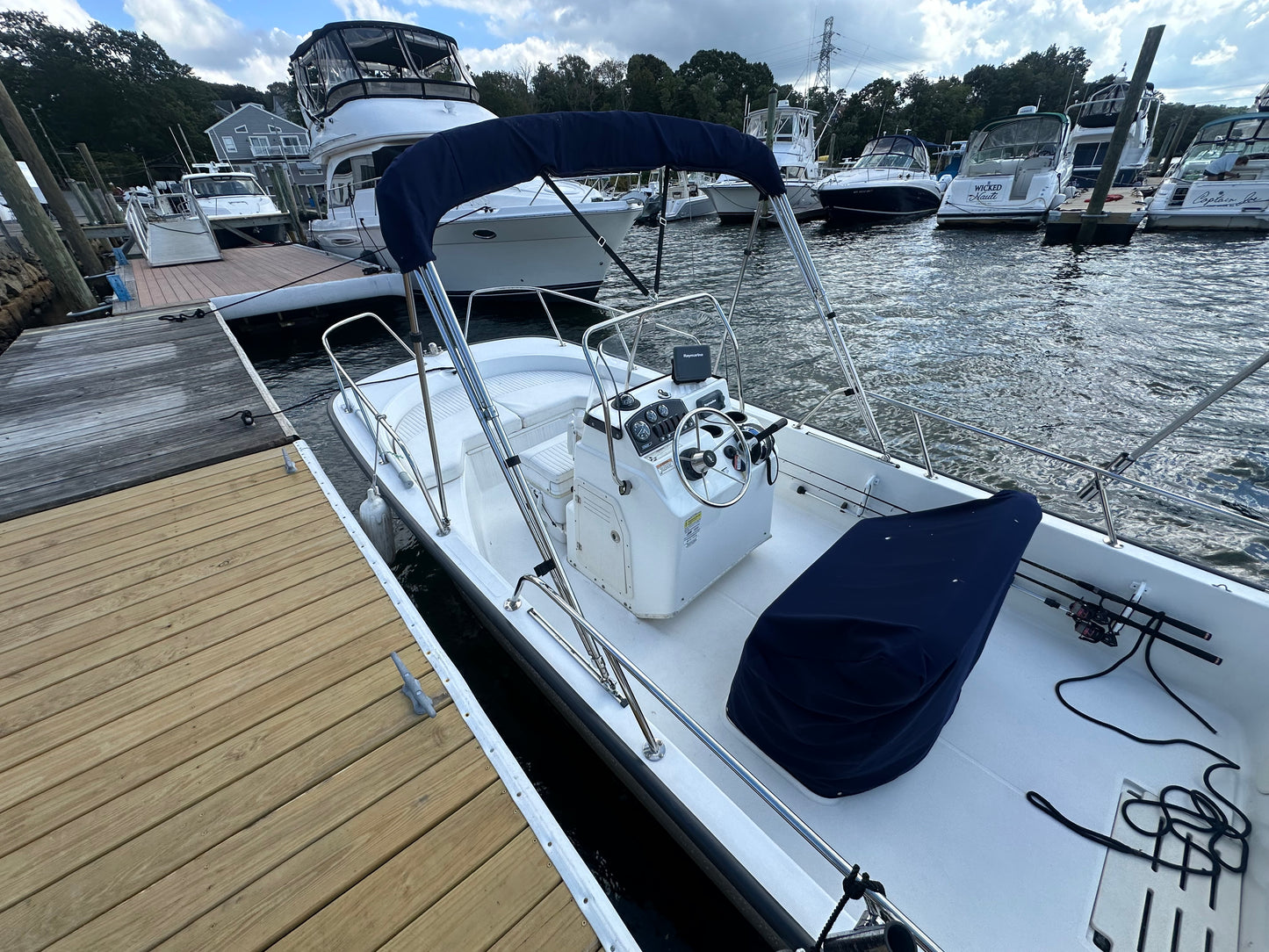 2016 17' Boston Whaler Montauk