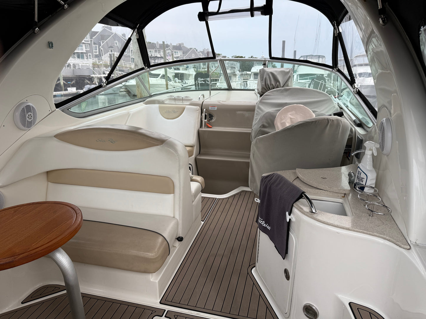 2008 28β Sea Ray Sundancer