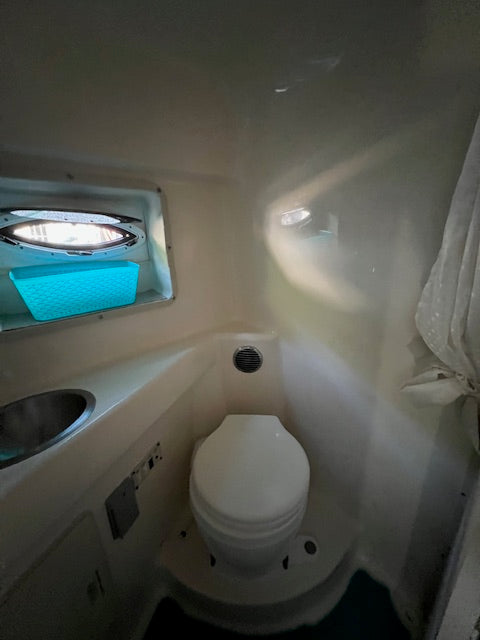 2003 27’ Glastron GS279