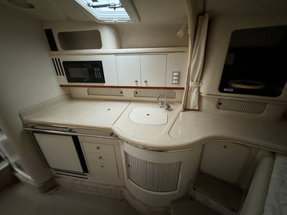 2000 31’ Sea Ray Sundancer