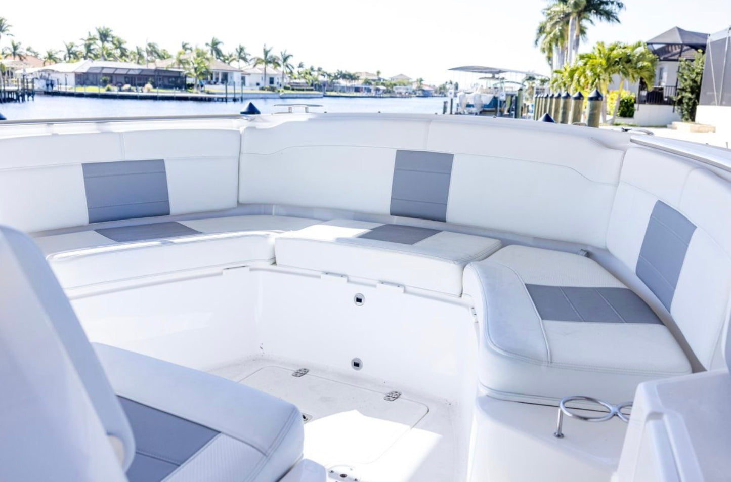 2023 32’ Pursuit S 328 Sport