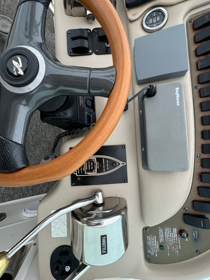 2000 31’ Sea Ray Sundancer
