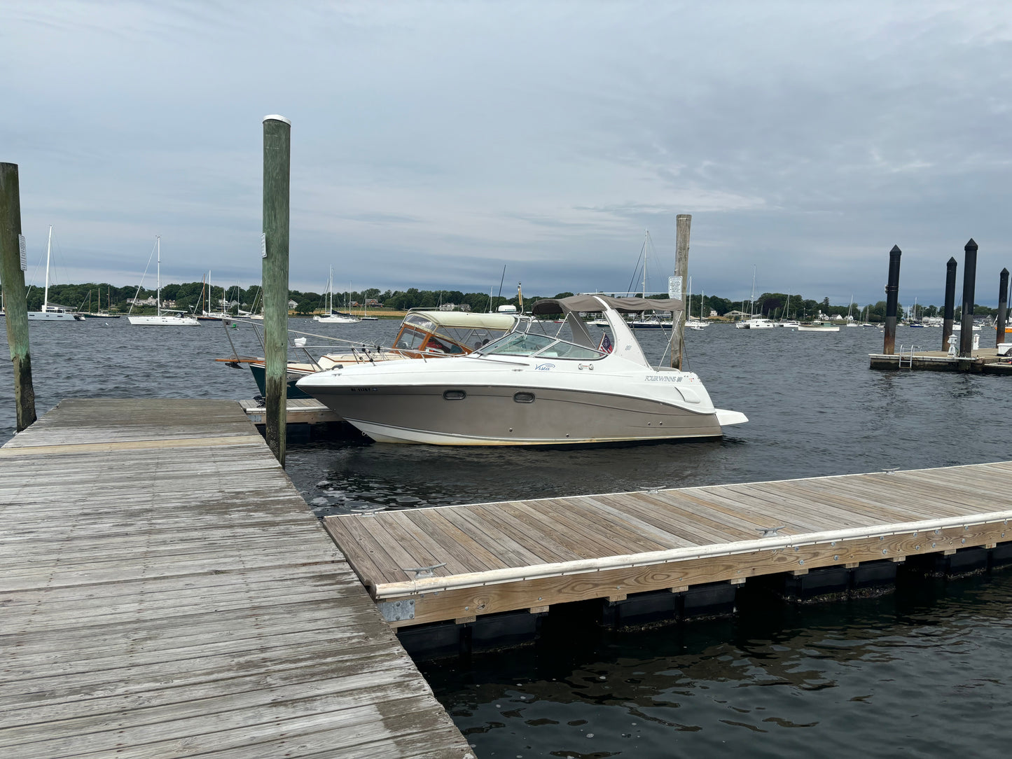 2004 26’ Four Winns 268