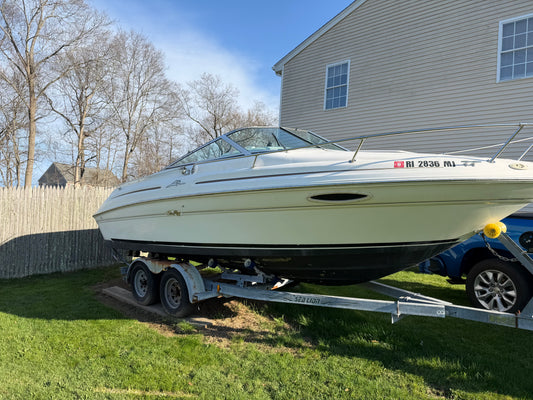 1998 21’ Sea Ray Express Cruiser