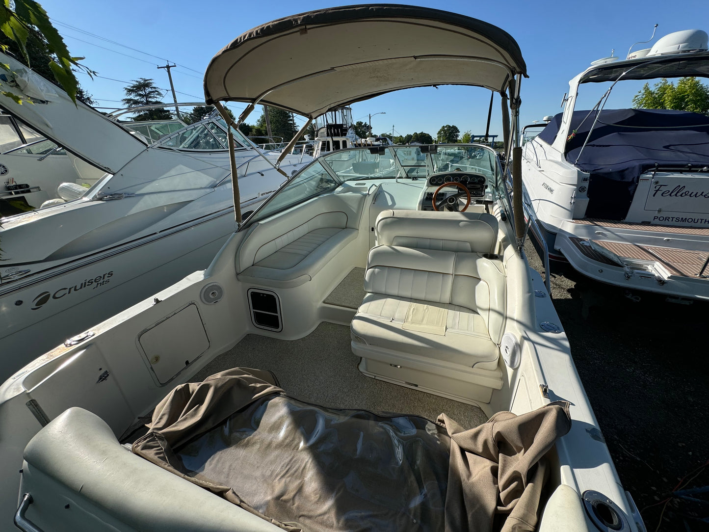 1997 27’ Sea Ray Sundancer