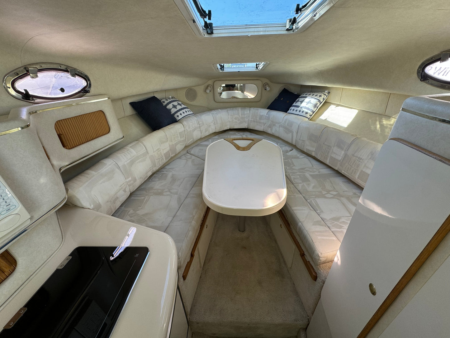 1997 27’ Sea Ray Sundancer