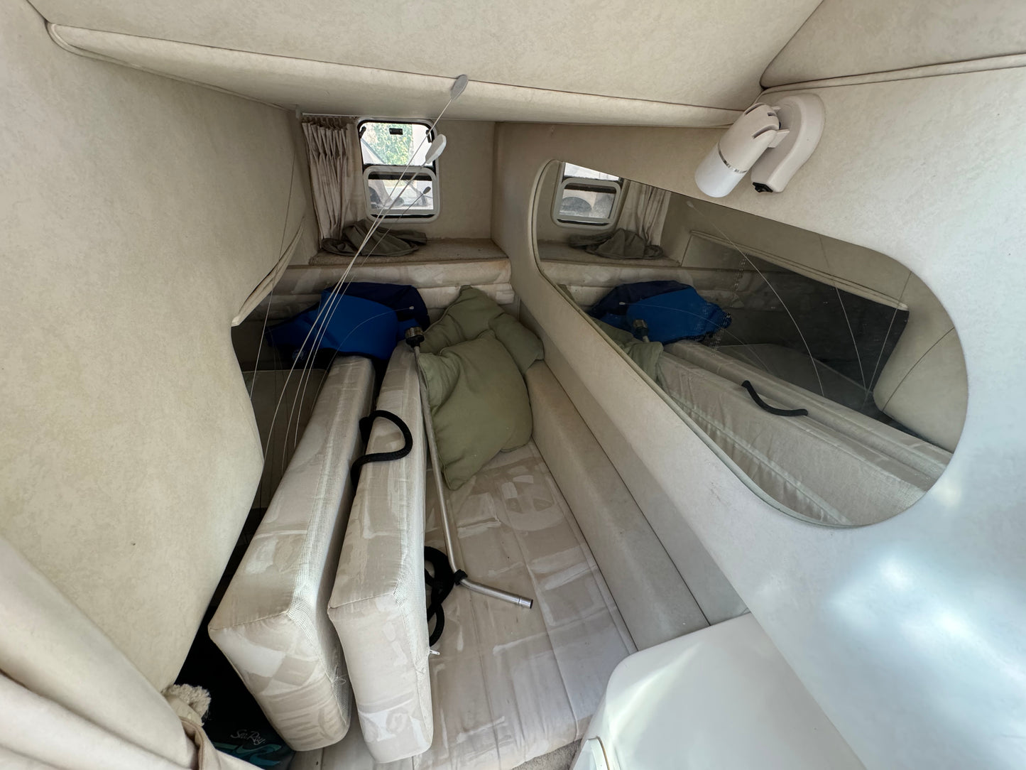 1997 27’ Sea Ray Sundancer