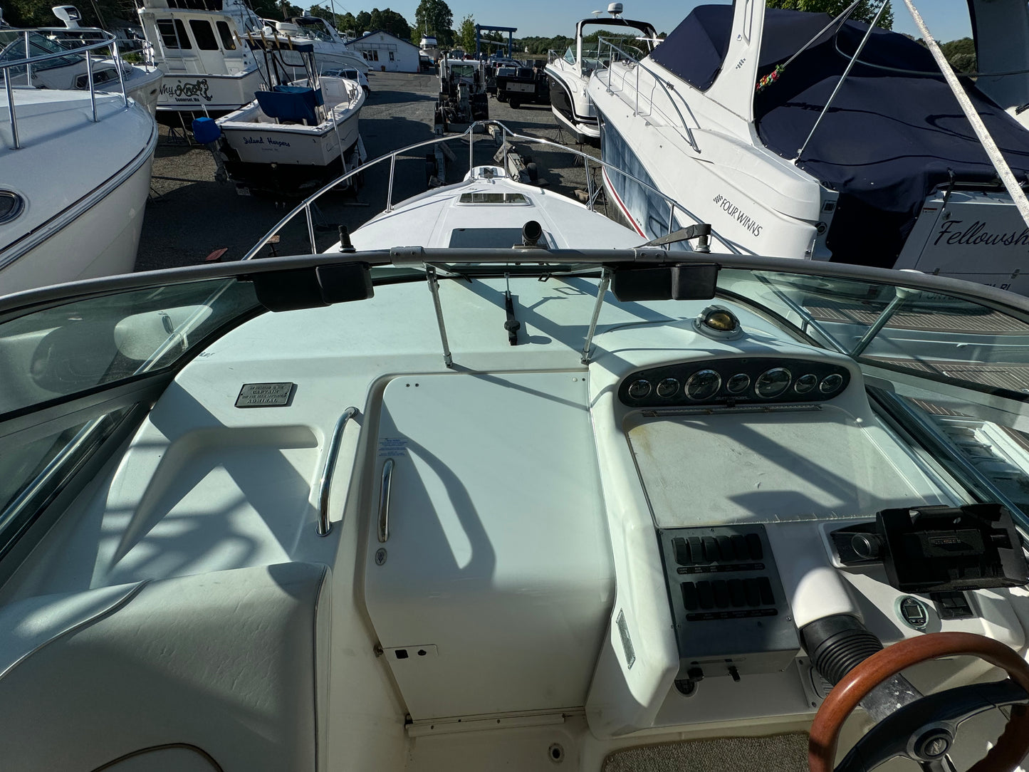 1997 27’ Sea Ray Sundancer