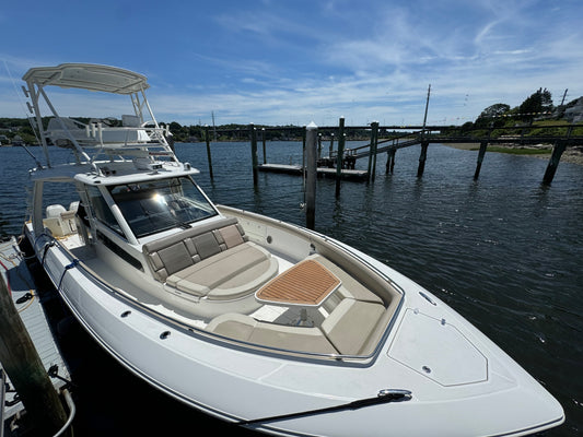2017 42’ Boston Whaler Outrage
