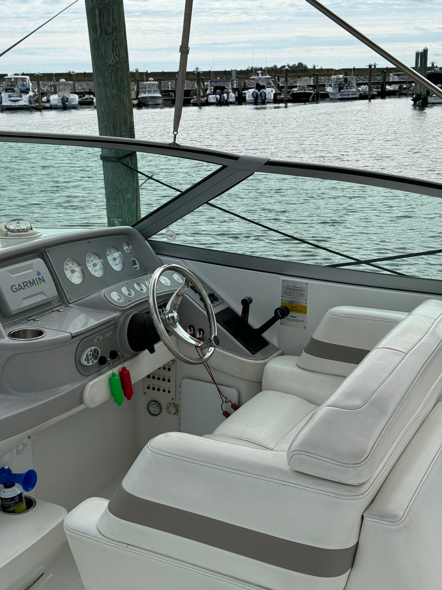 2001 33’ Formula SS