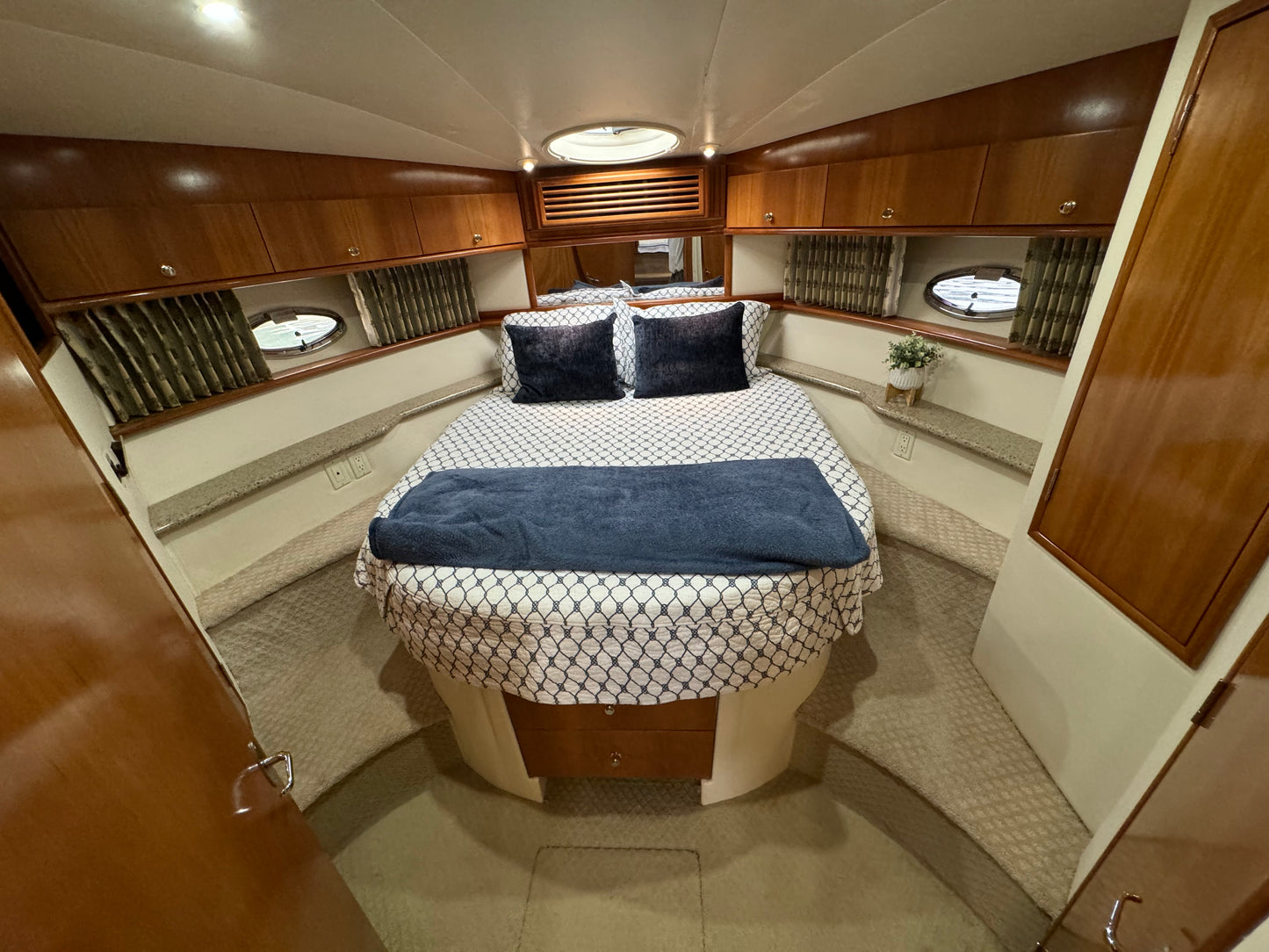 2001 46’ Carver Motor Yatch