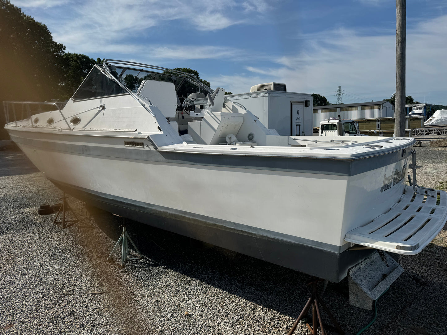 1989 35’ Luhrs Alura