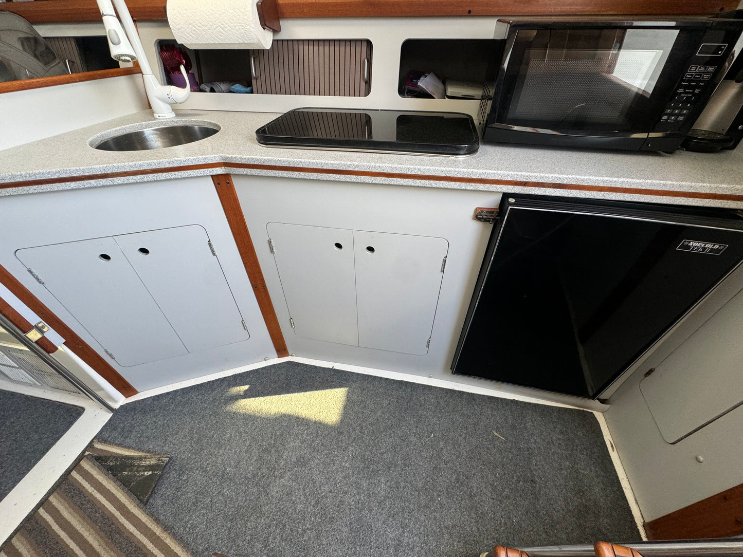 1989 35’ Luhrs Alura