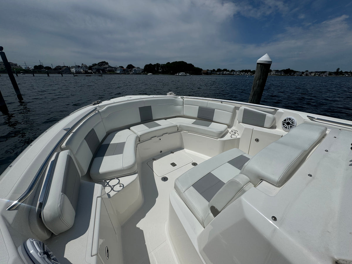 2023 32’ Pursuit S 328 Sport