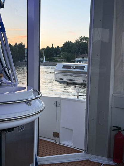 2001 46’ Carver Motor Yatch