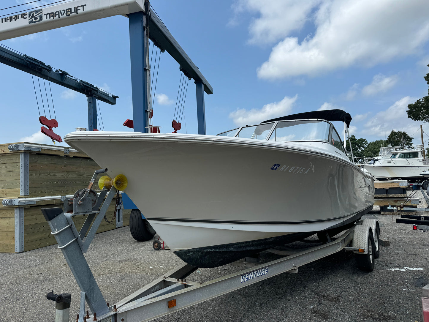 2013 23’ Sea Hunt Escape