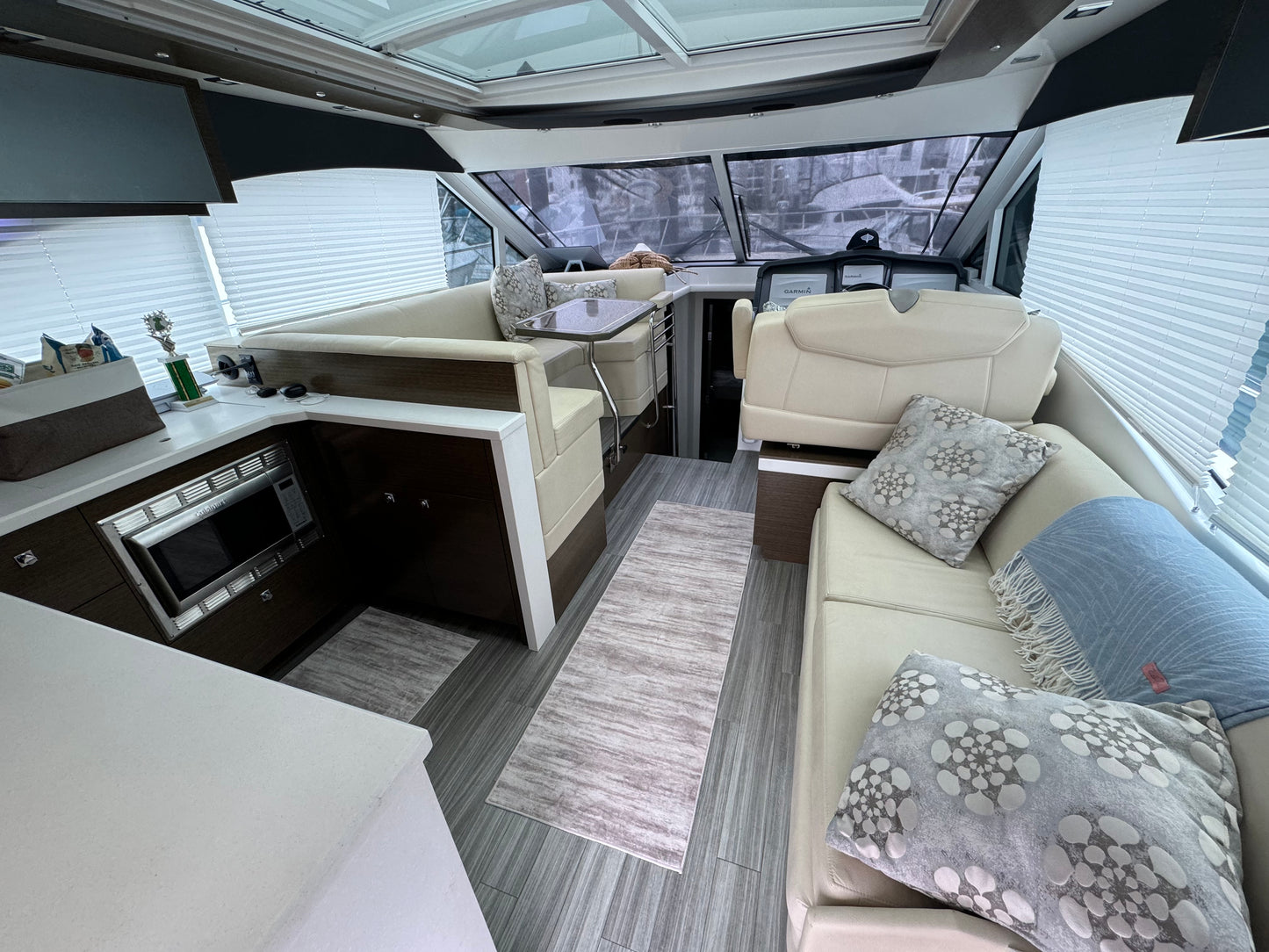 2016 45’ Cruisers Yachts