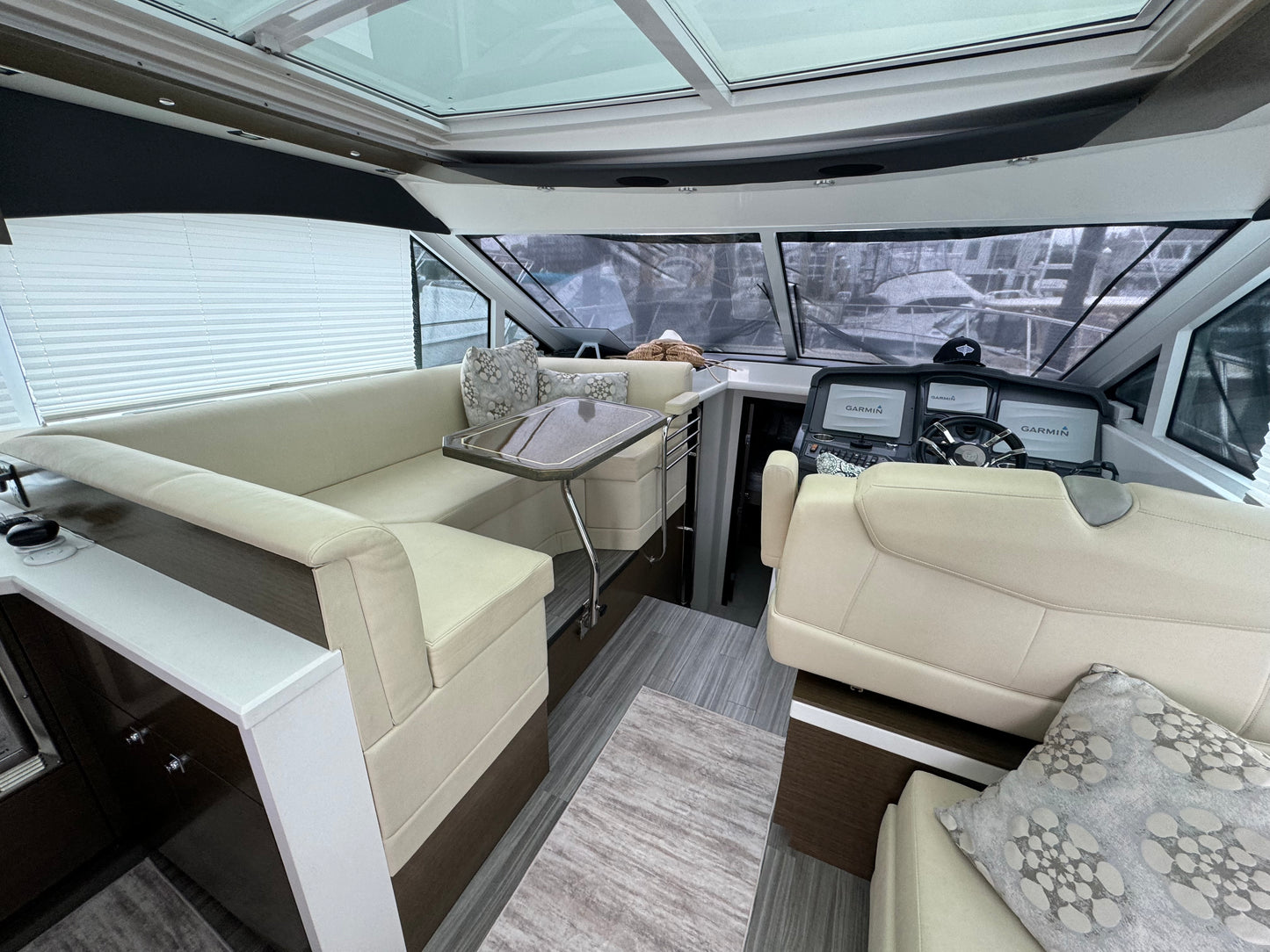 2016 45’ Cruisers Yachts