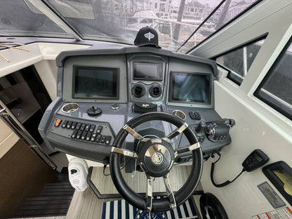2016 45’ Cruisers Yachts
