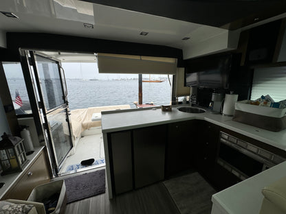 2016 45’ Cruisers Yachts