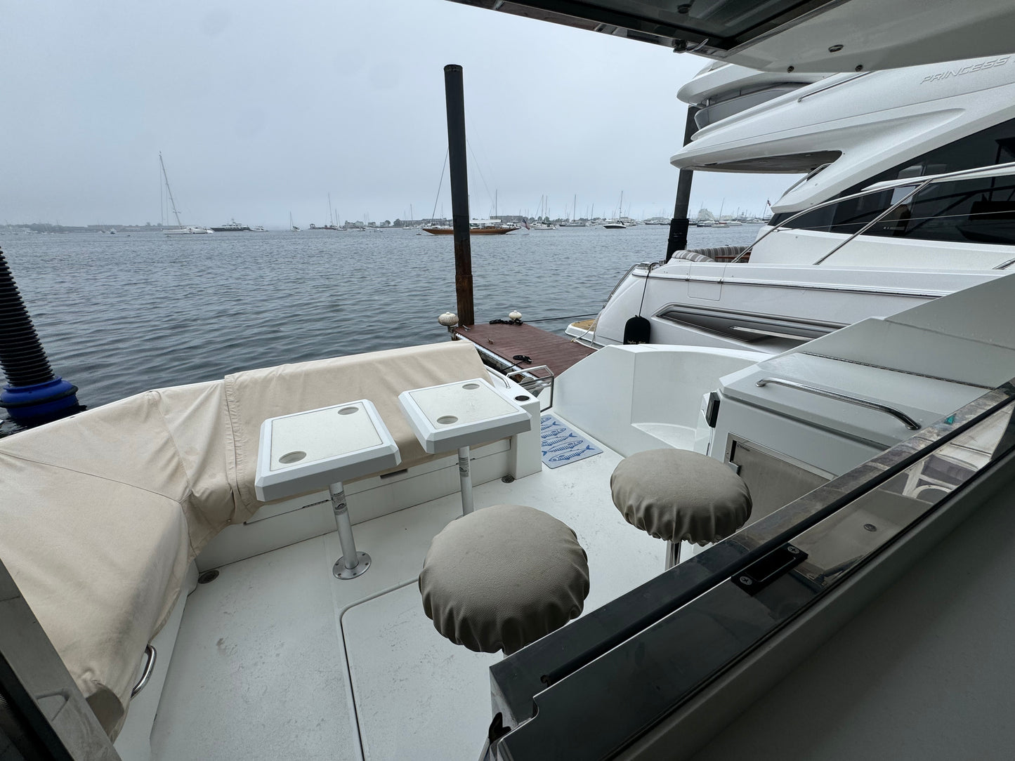 2016 45’ Cruisers Yachts
