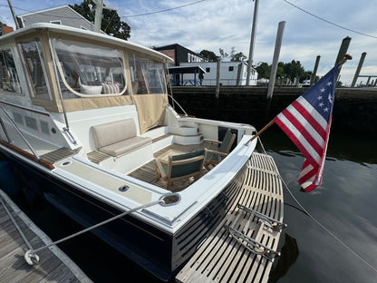 2000 38’ Grand Banks Eastbay