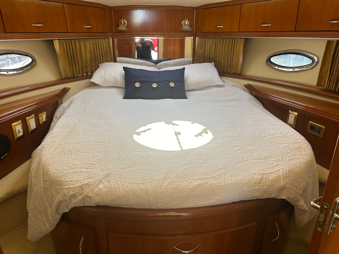 2004 43’ Carver Mariner