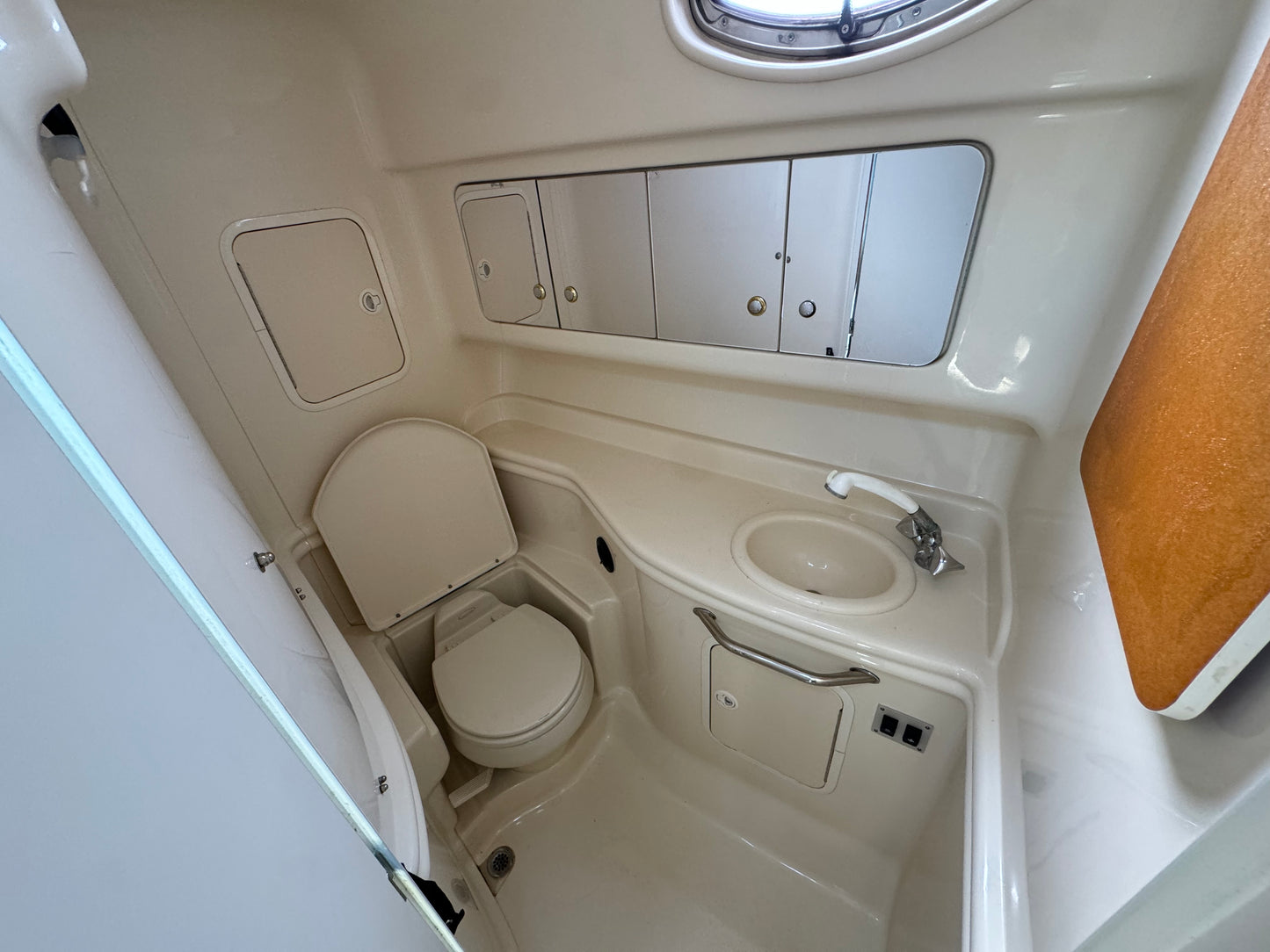 2003 32' Sea Ray Sundancer
