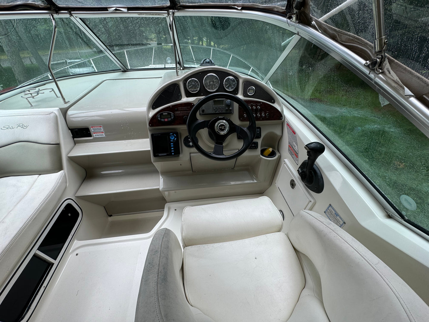 2005 26’ Sea Ray Sundancer