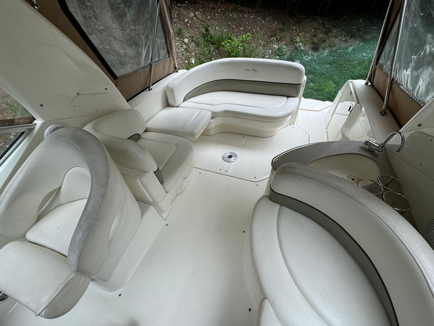2005 26’ Sea Ray Sundancer