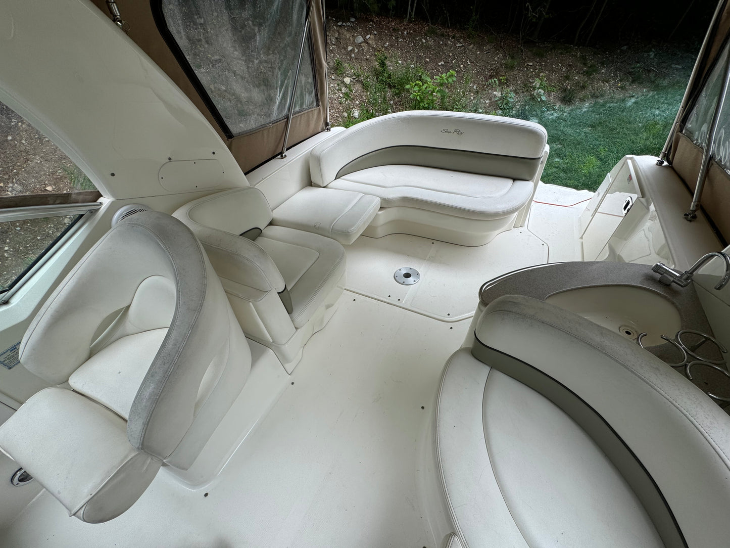 2005 26’ Sea Ray Sundancer