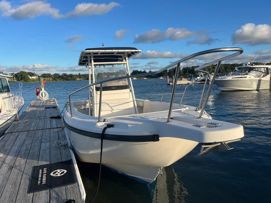 1999 26’ Boston Whaler
