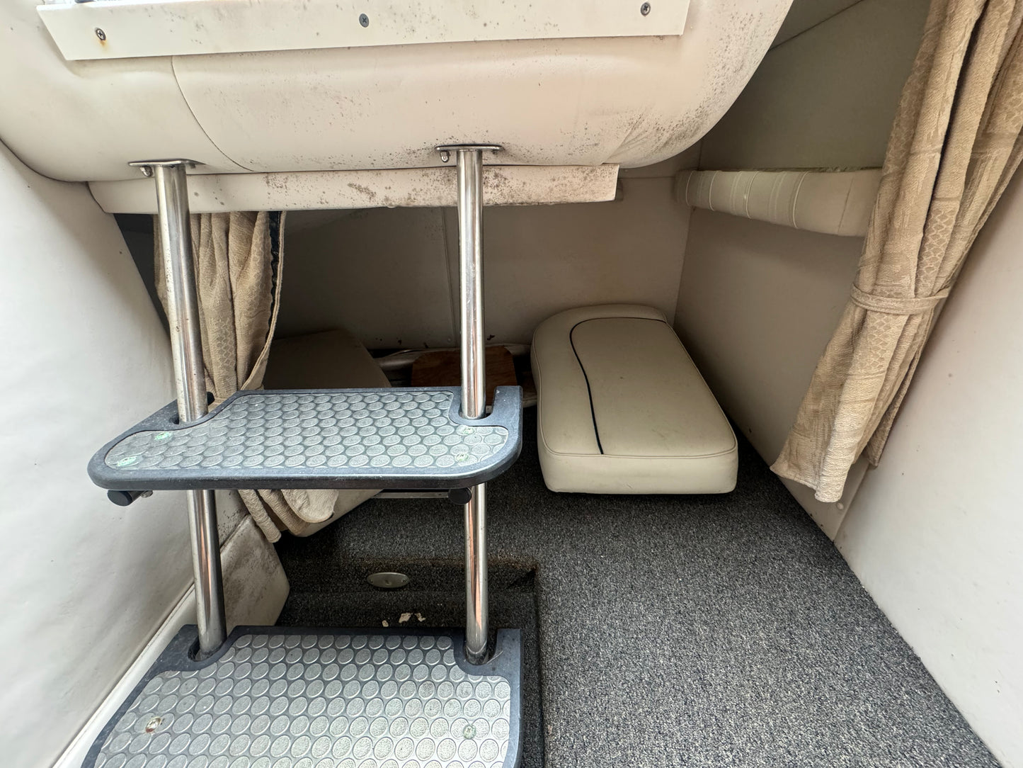2003 26' Crownline