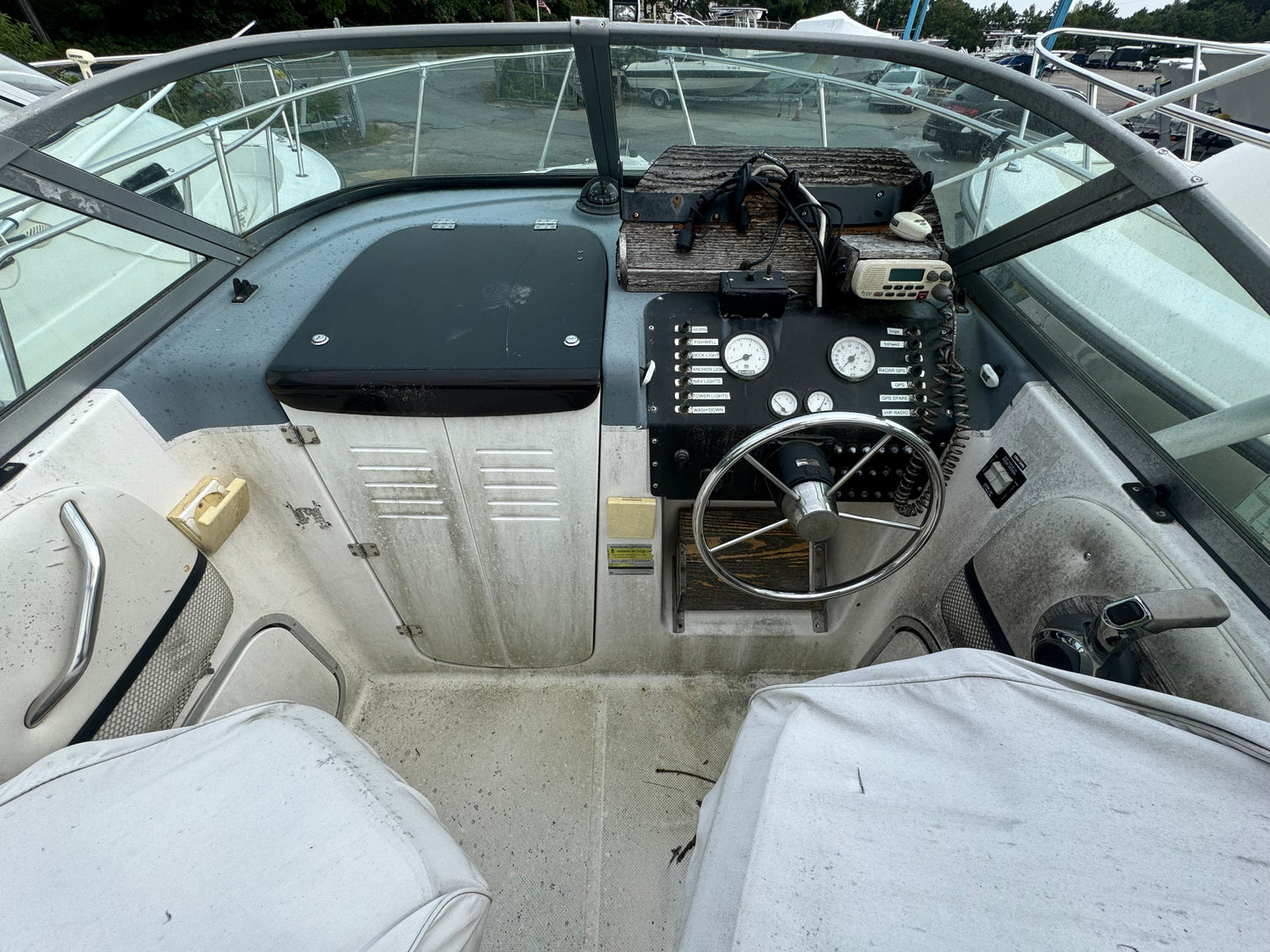 1999 21' Trophy Bayliner