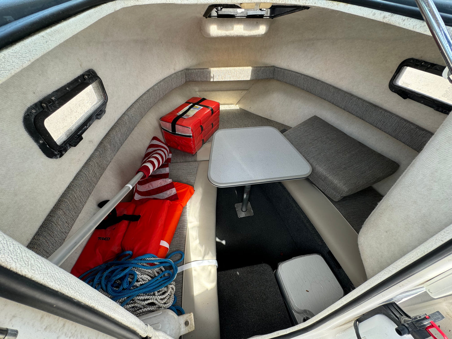 1999 22' Trophy Bayliner