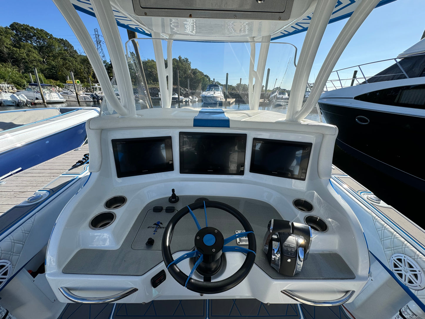 2016 35' Statement 350 Open