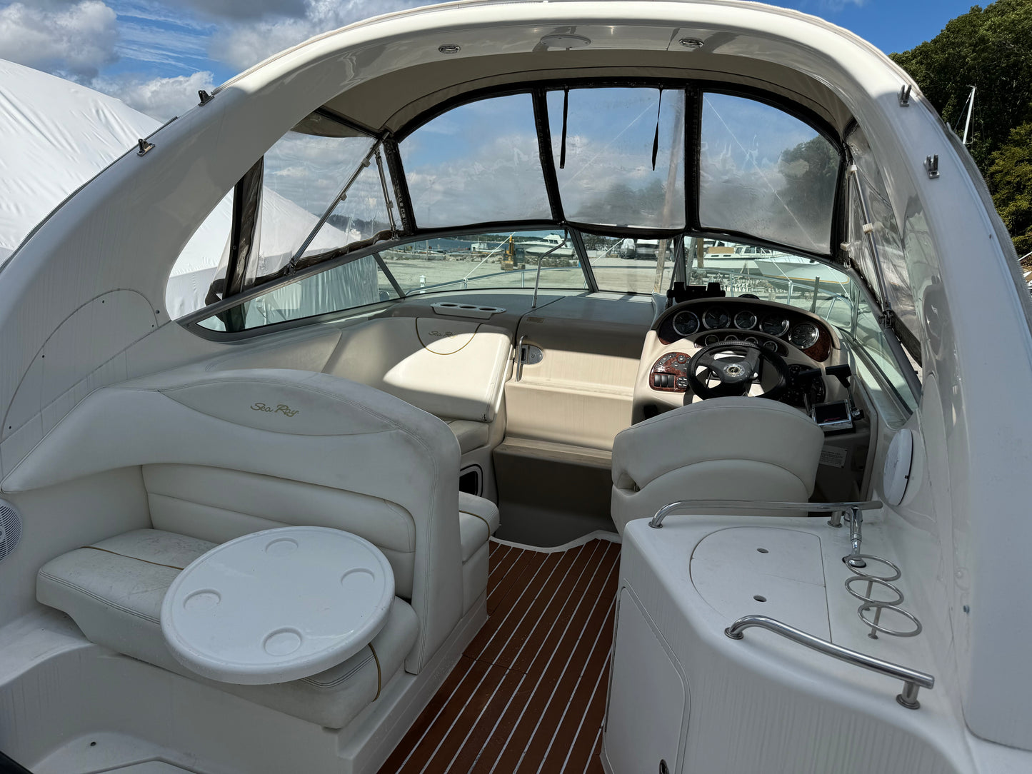 2003 28' Sea Ray Sundancer