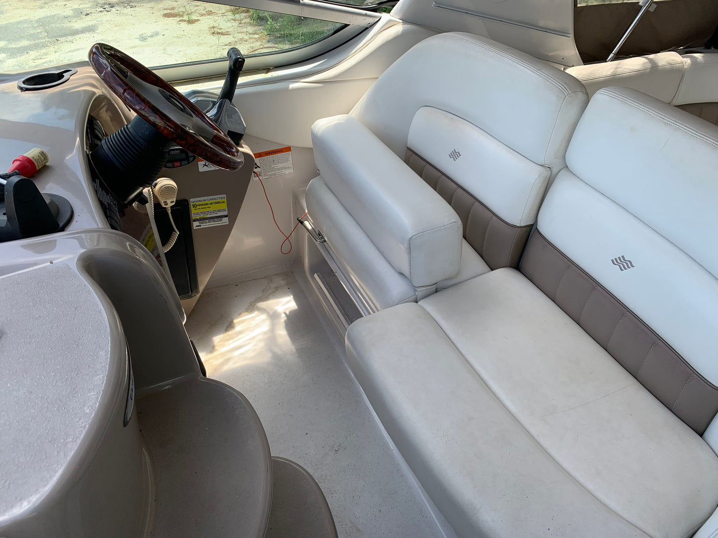 2004 26’ Four Winns 268