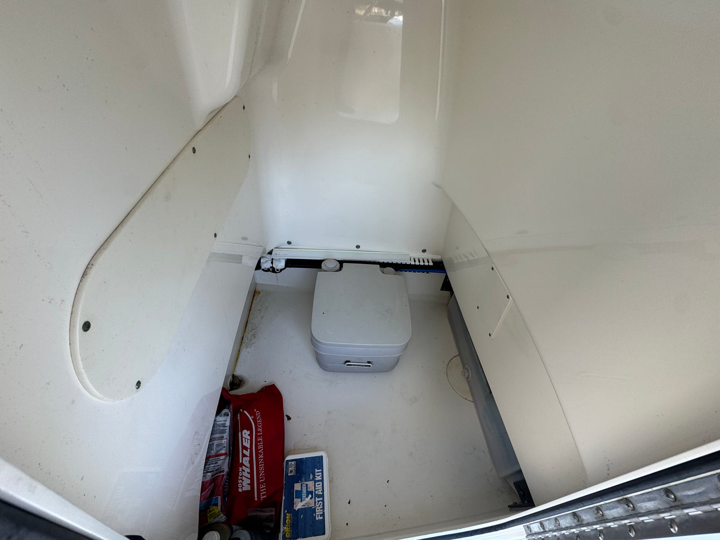 2014 21' Boston Whaler 210 Dauntless