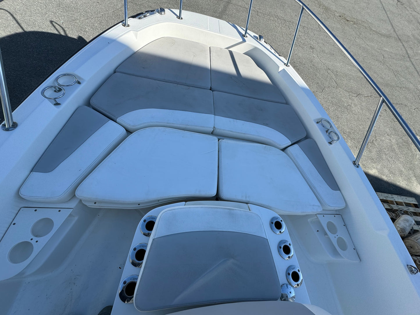 2014 21' Boston Whaler 210 Dauntless