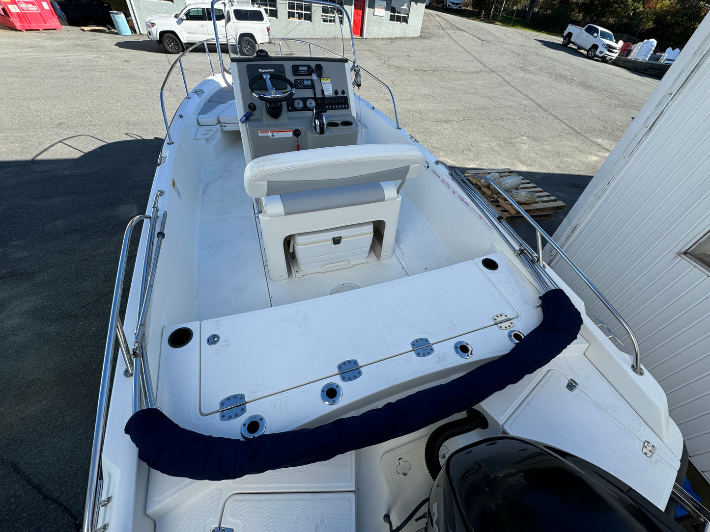 2014 21' Boston Whaler 210 Dauntless