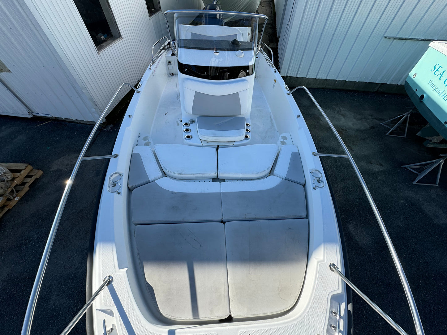 2014 21' Boston Whaler 210 Dauntless