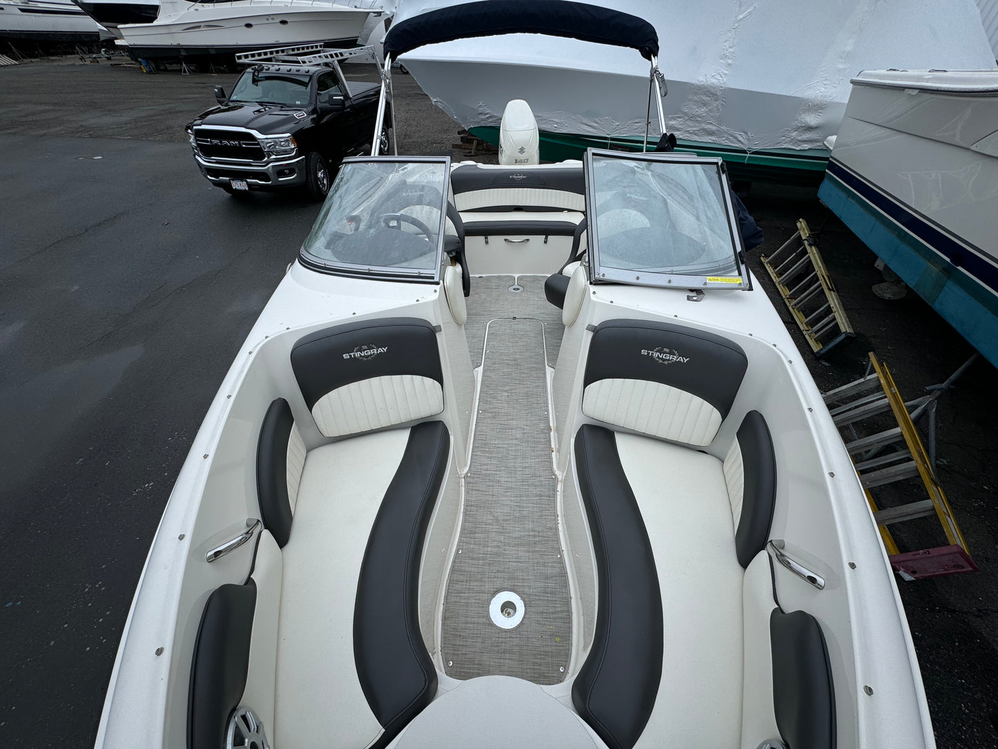 2017 20' Stingray 204LR