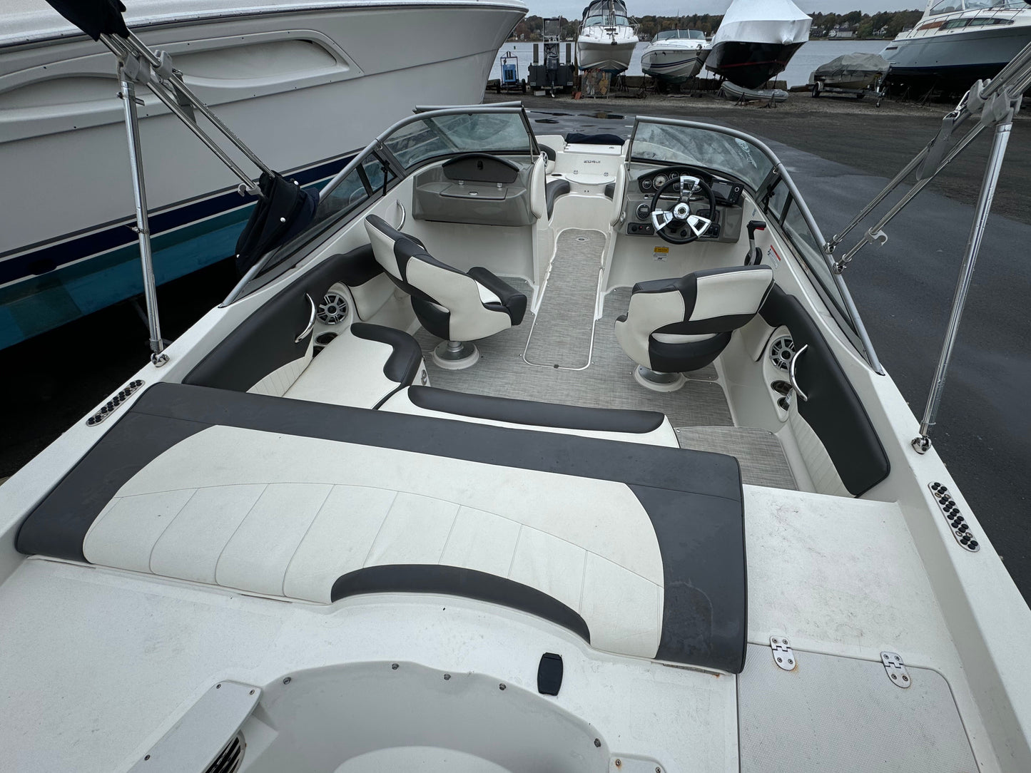 2017 20' Stingray 204LR