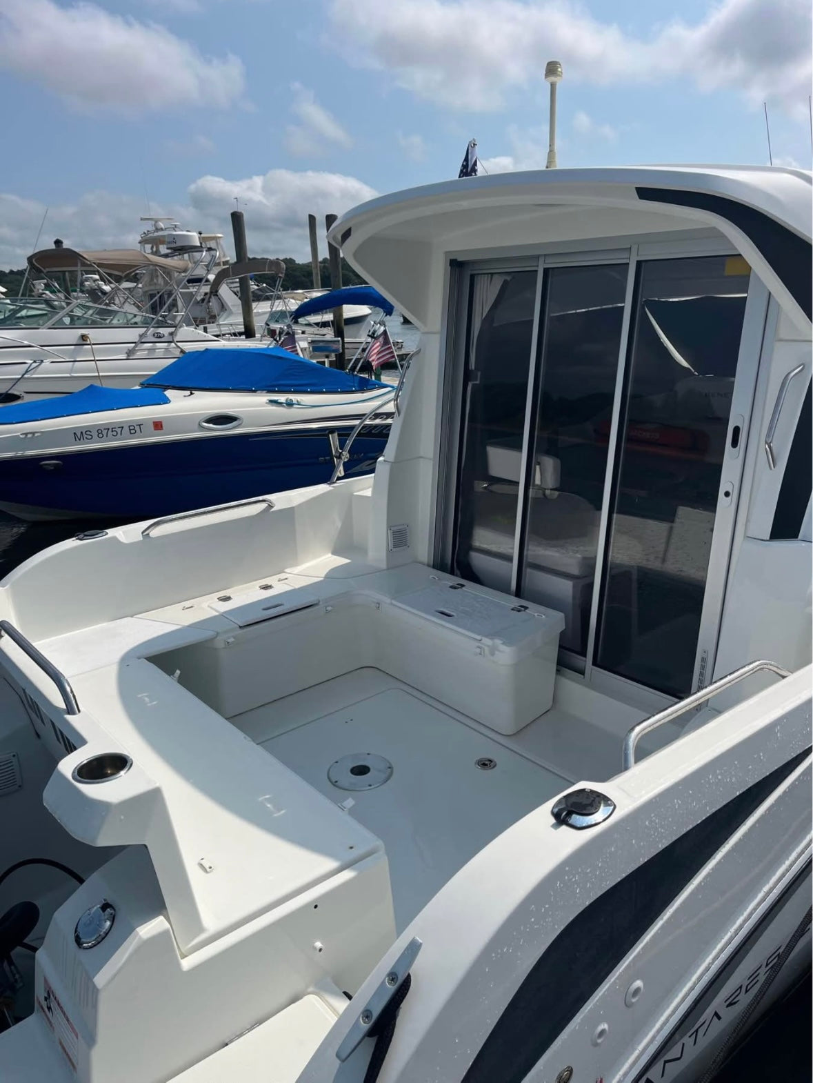 2020 23' Beneteau Antares