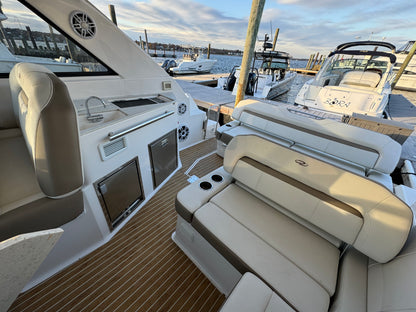 2017 26' Regal Sport Coupe